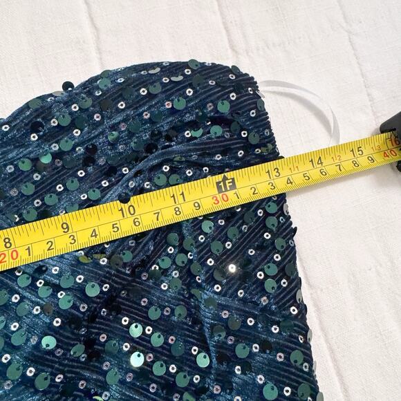 Lulus Sparkle Emerald Green Velvet Sequin Maxi Dress XS. Formal. NEW. $98 MSRP - Picture 9 of 13